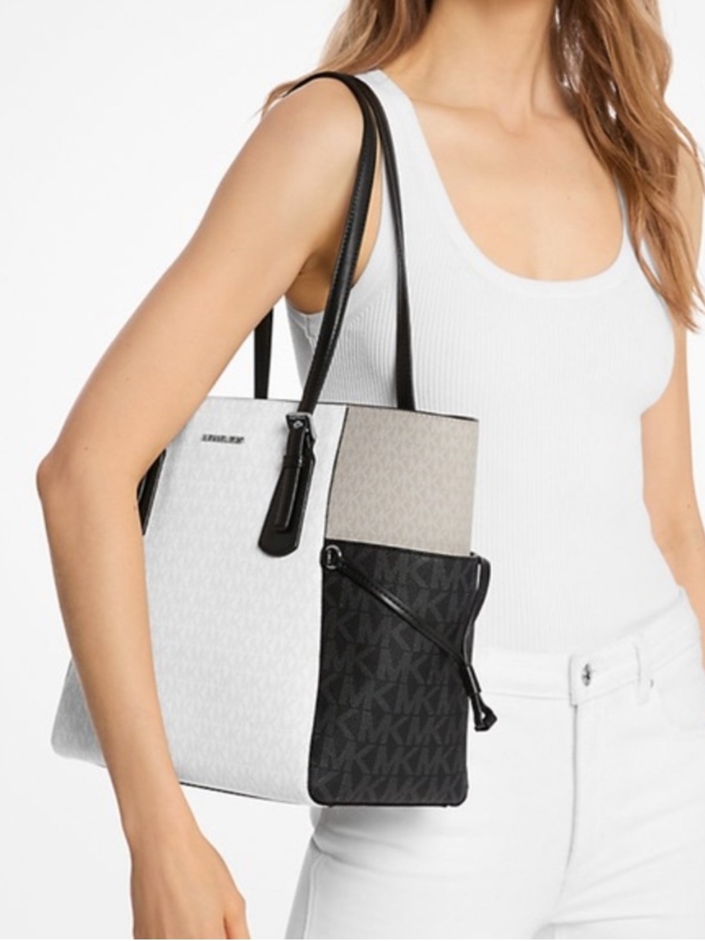 MICHAEL KORS Voyager Large Color-Block Signature Logo Tote Shoulder Bag - Picture 2 of 12